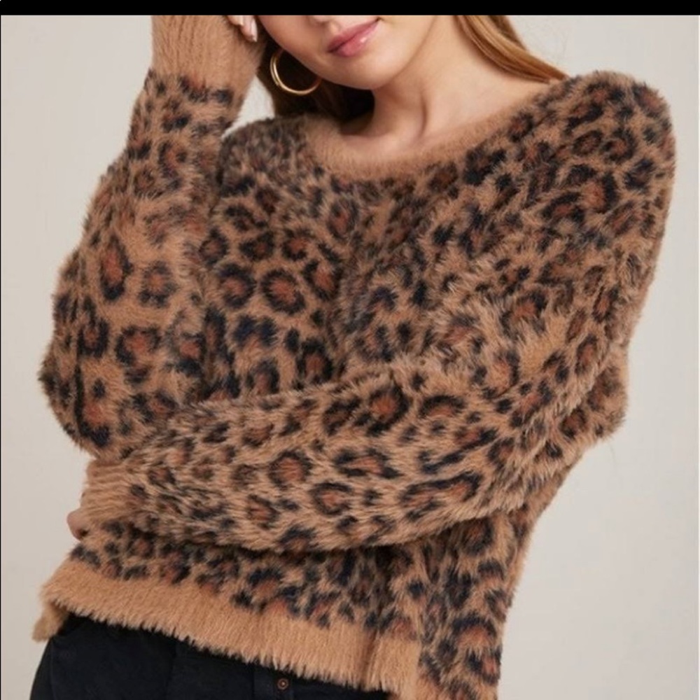 Bella Dahl Leopard print fuzzy sweater